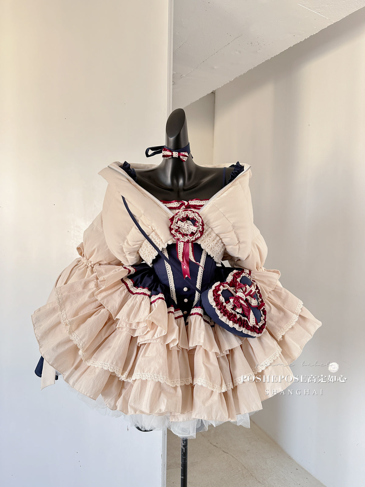 Snow-White Winter Lolita Party Dress Set — Royalcore Corset Prom Dress with Detachable Sleeves & Heart Bag