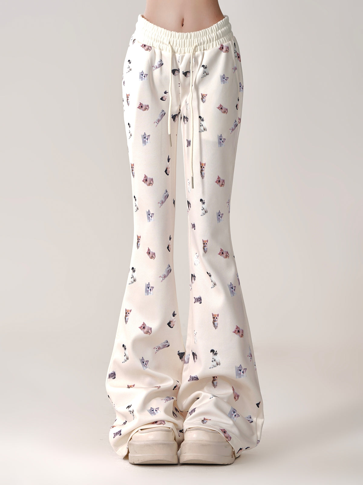 Kawaii Cat Print Flared Lounge Pants – Slim Fit Drawstring Waist Casual Long Pants