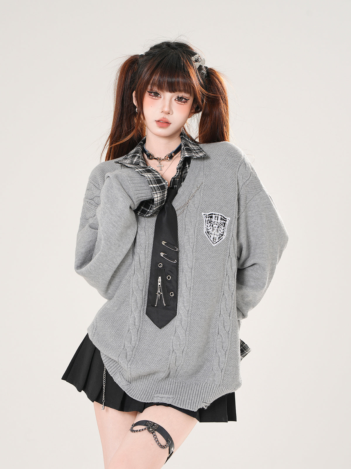 Kawaii Preppy Knit Sweater – Fake Two-Piece Oversized Academic Top with Tie & Patch