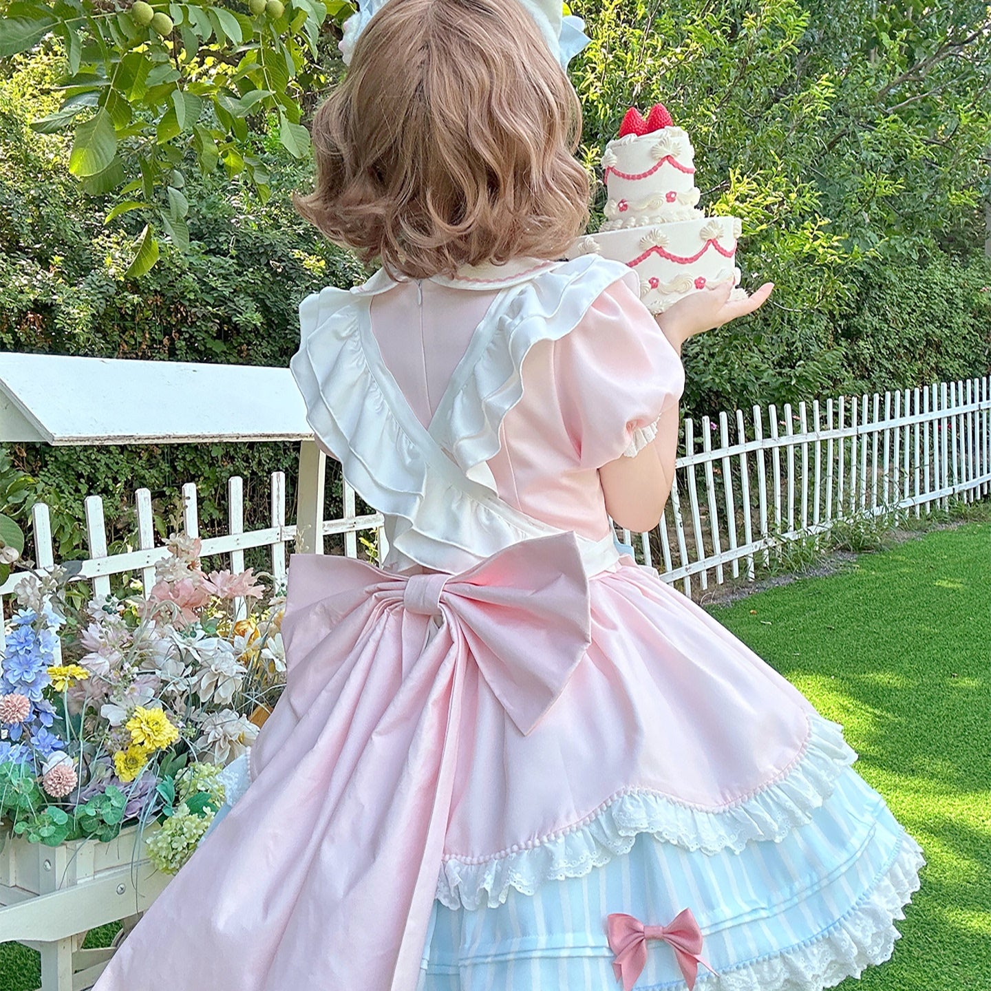 Sweet Pastel Lolita Dress – Kawaii Doll Collar OP with Bows and Ruffles