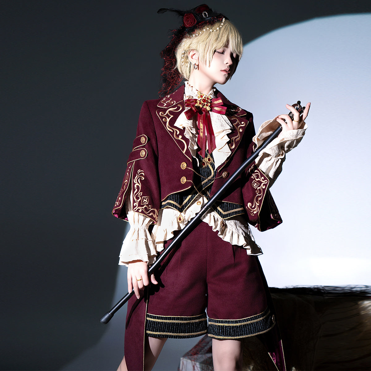 Heir Prince Ouji Lolita Set – Aristocrat Cape Jacket & Shorts Military Gothic Outfit for Autumn Winter