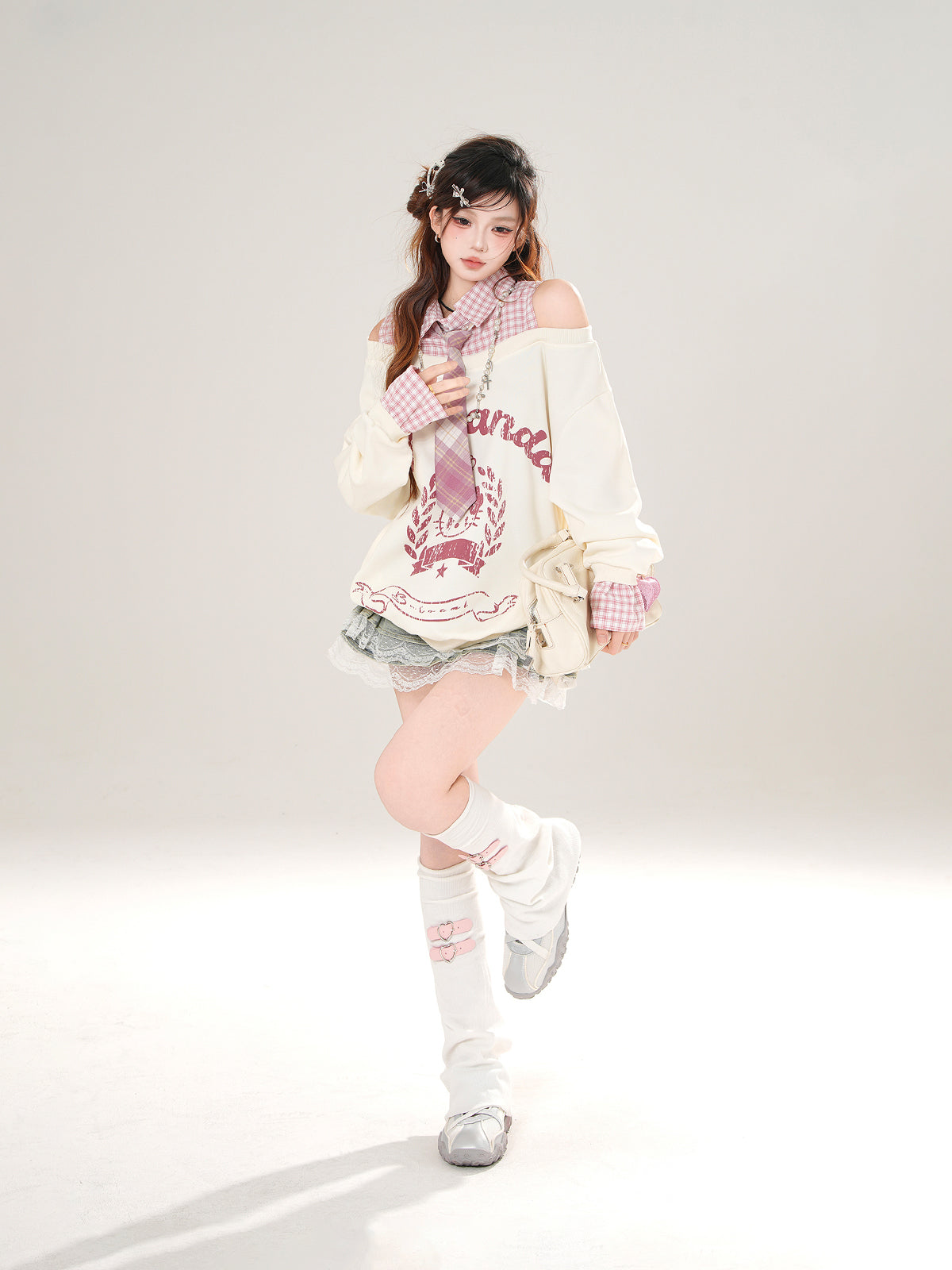 Preppy Kawaii Off-Shoulder Sweatshirt – Fake Two-Piece Plaid Layered Top