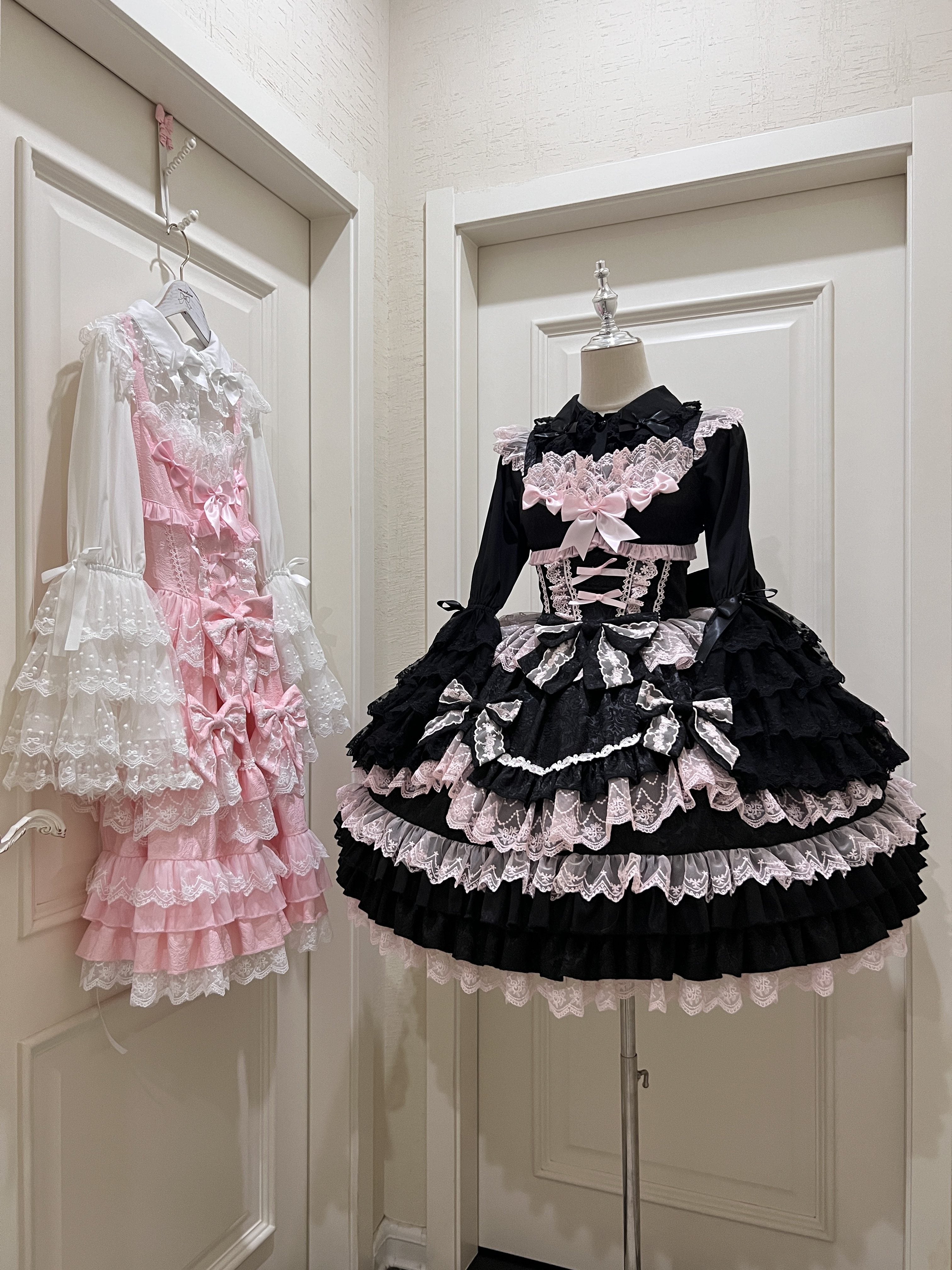 Bow Lover’s Lolita JSK – Sweet Doll-Style Dress with Lace Details