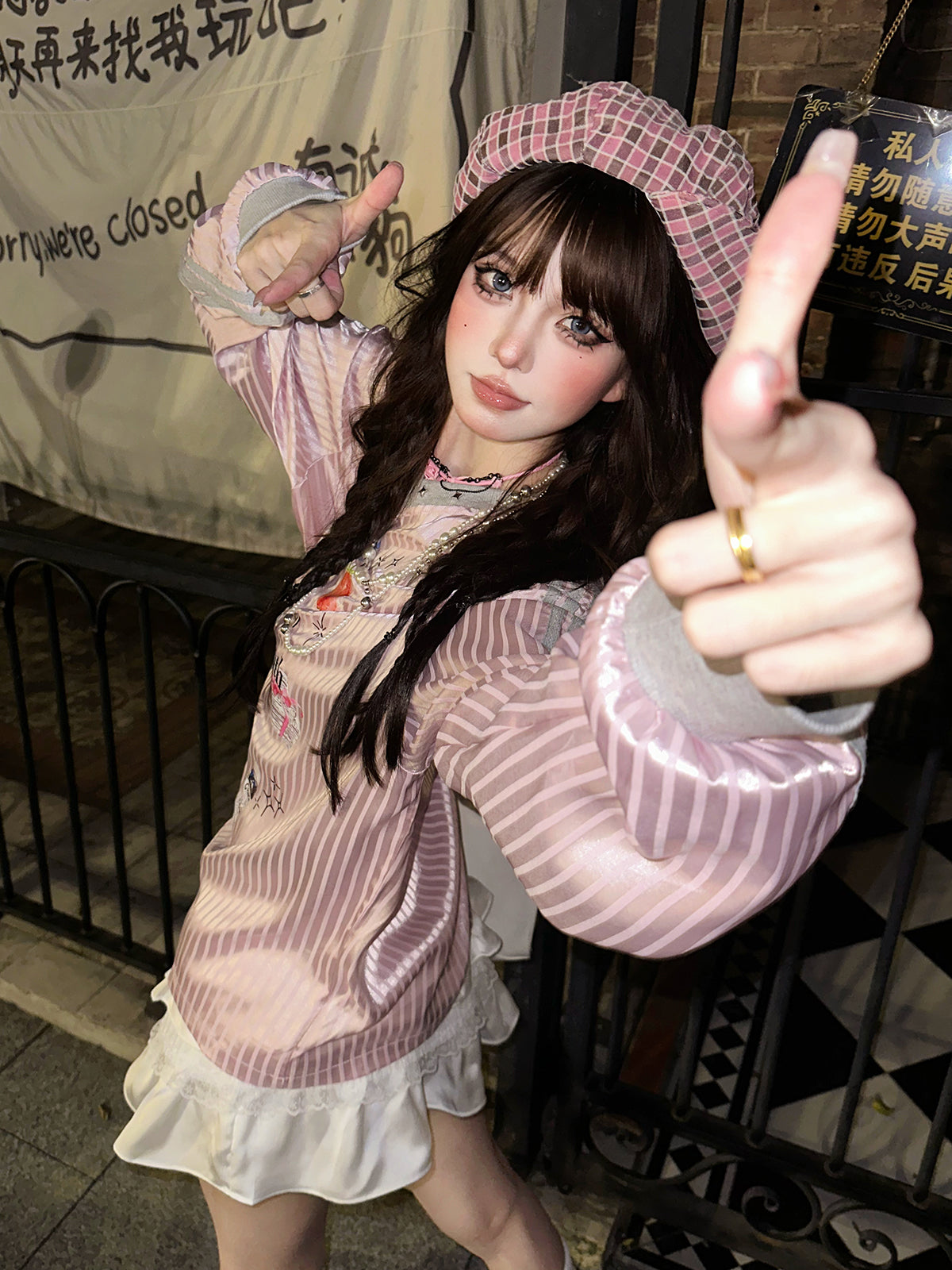 Kawaii Oversized Sweatshirt – Cute Pink Plaid Lazy Style Pullover