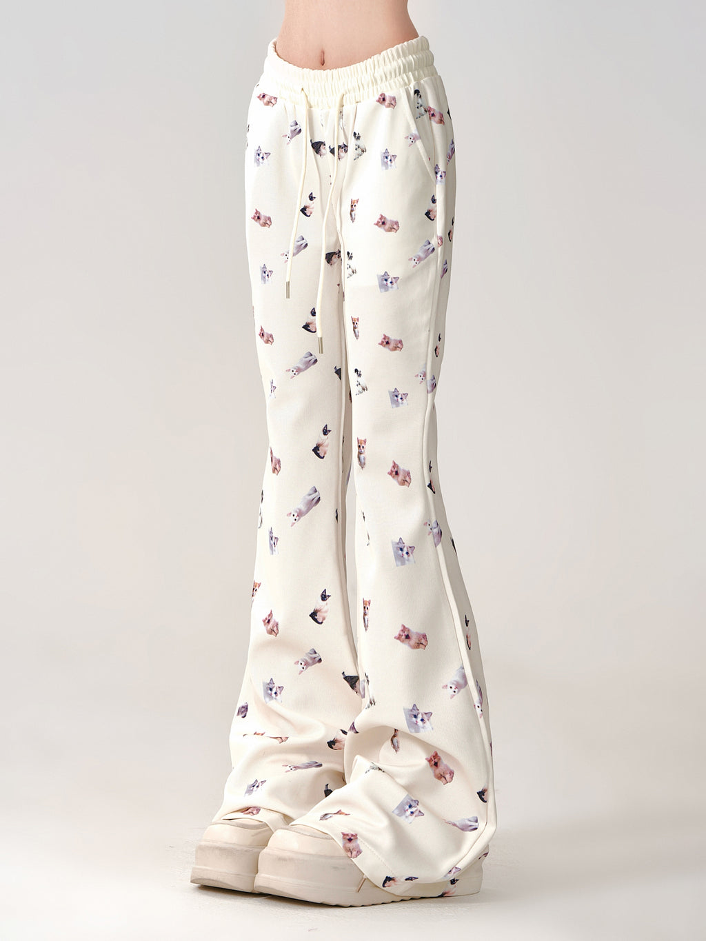 Kawaii Cat Print Flared Lounge Pants – Slim Fit Drawstring Waist Casual Long Pants
