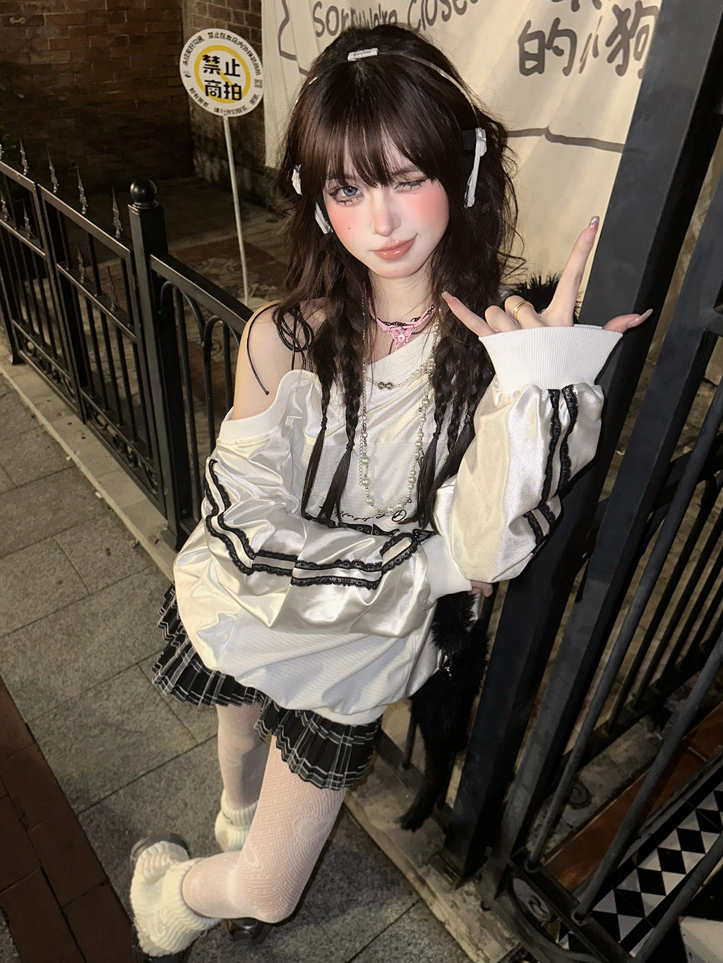 Harajuku Off-Shoulder Kawaii Top – Oversized Street Style Long Sleeve Cutse