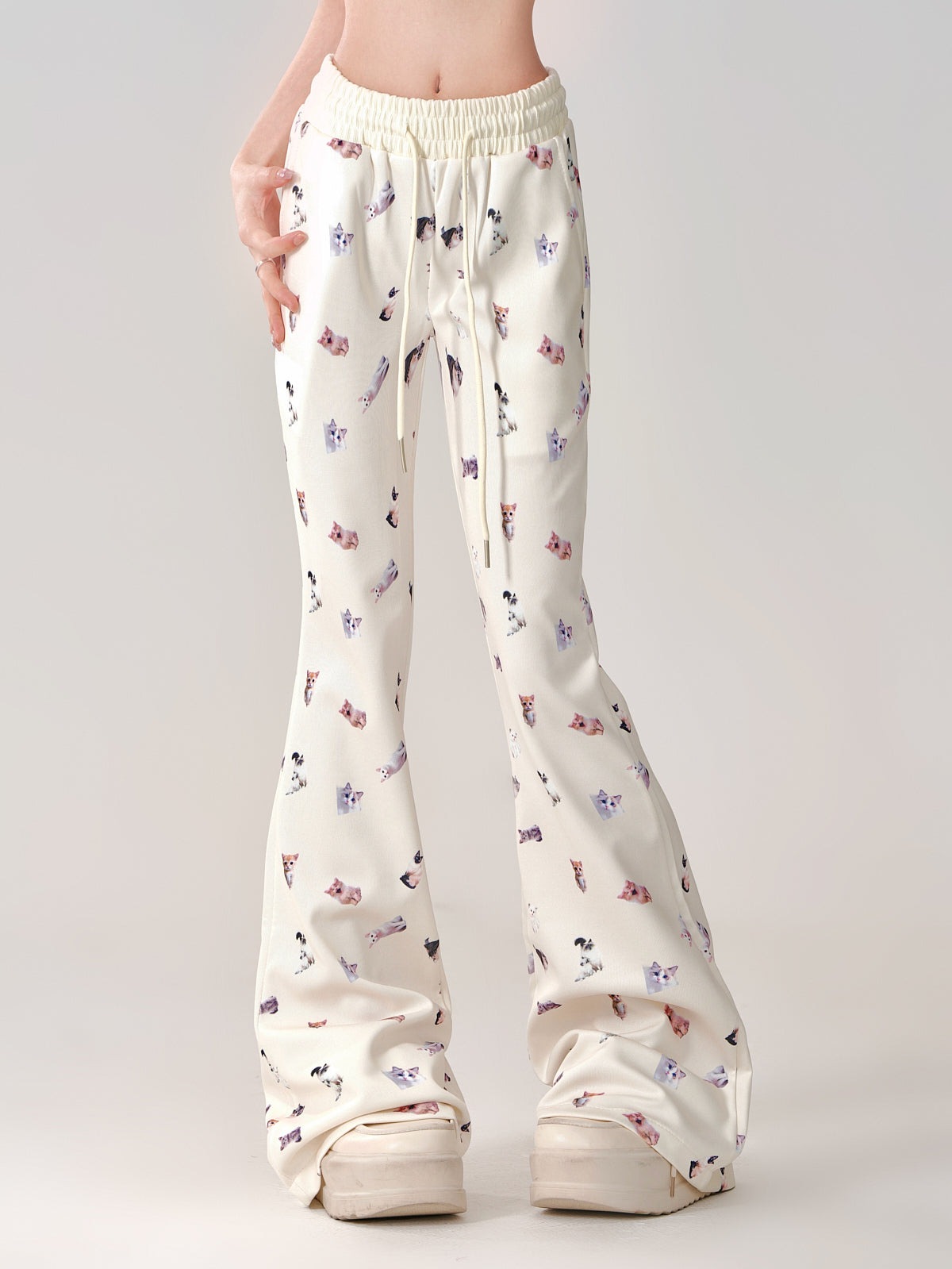 Kawaii Cat Print Flared Lounge Pants – Slim Fit Drawstring Waist Casual Long Pants