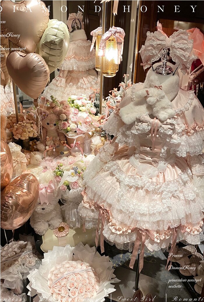 Vintage Princess | Elaborate Doll-Style Lolita Dress with Antique Charm