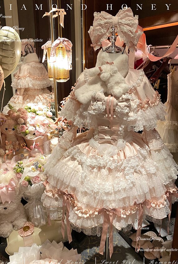 Vintage Princess | Elaborate Doll-Style Lolita Dress with Antique Charm
