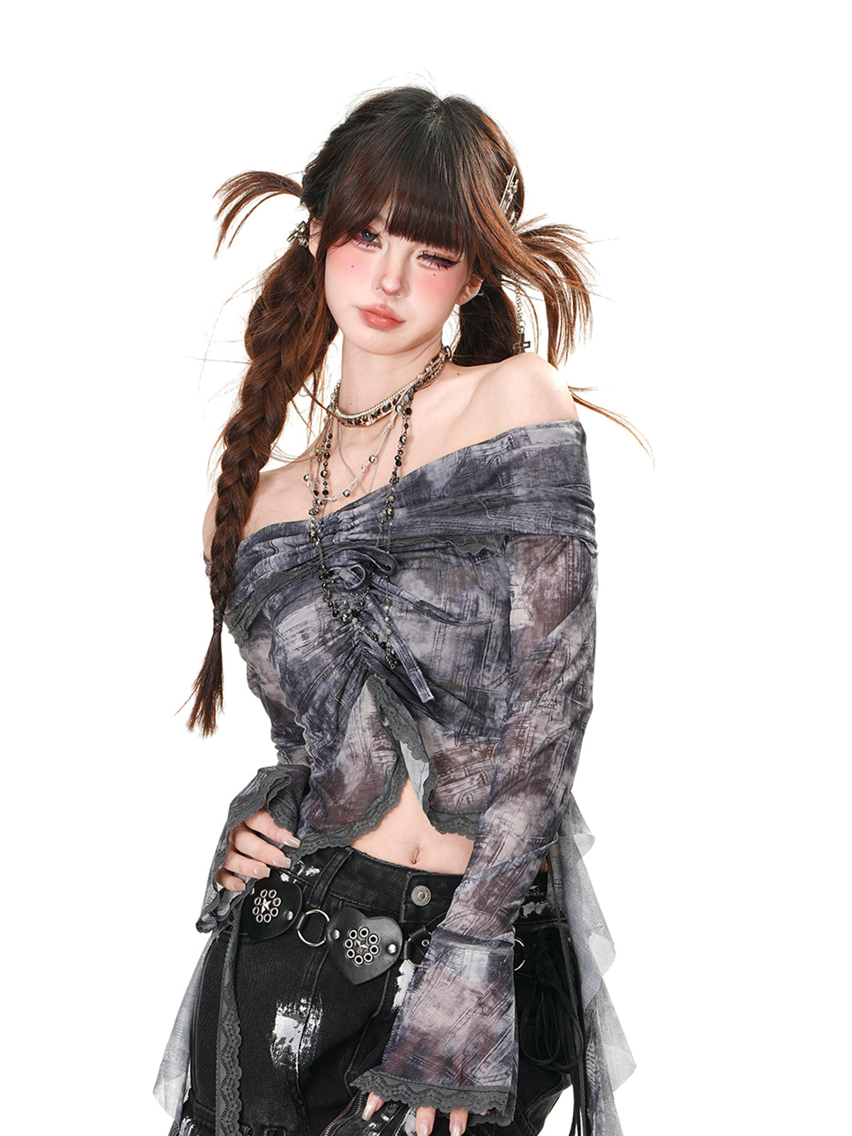 Off-Shoulder Lace Long Sleeve Top – Slim Fit Cropped Y2K Tee