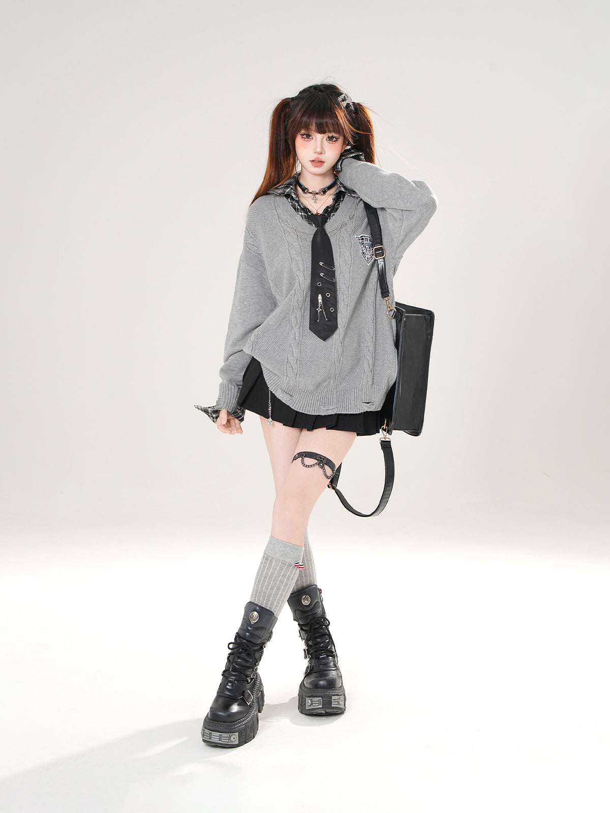 Kawaii Preppy Knit Sweater – Fake Two-Piece Oversized Academic Top with Tie & Patch