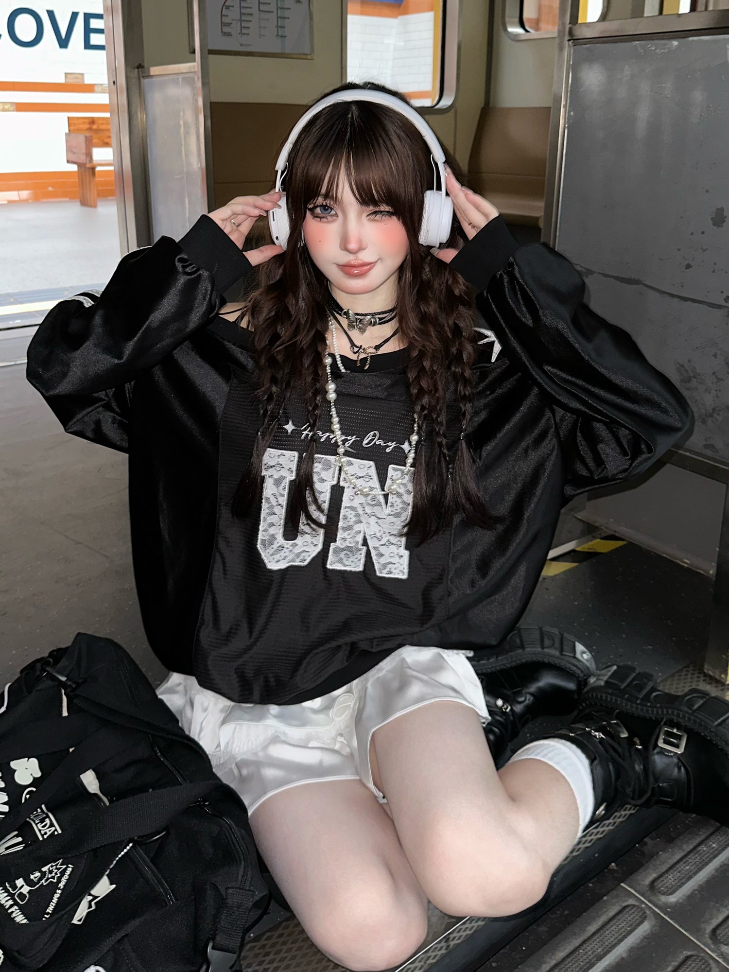 Harajuku Off-Shoulder Kawaii Top – Oversized Street Style Long Sleeve Cutse