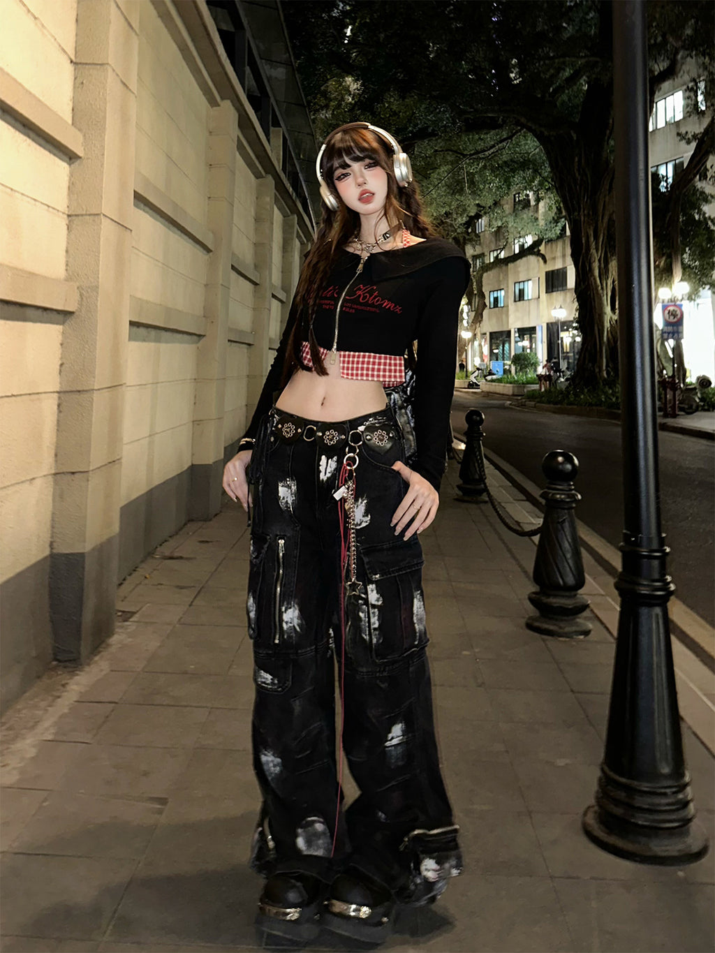 Y2K Graffiti Cargo Jeans – Wide-Leg Streetwear Denim Pants