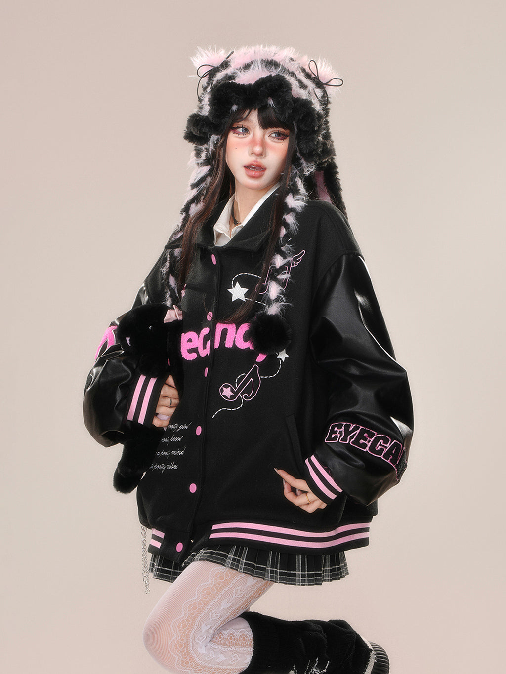 Kawaii Fuzzy Embroidered Varsity Jacket – Oversized Sweet-Punk Bomber for Fall/Winter