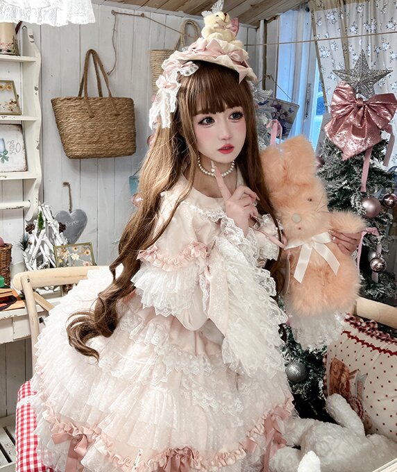 Vintage Princess | Elaborate Doll-Style Lolita Dress with Antique Charm