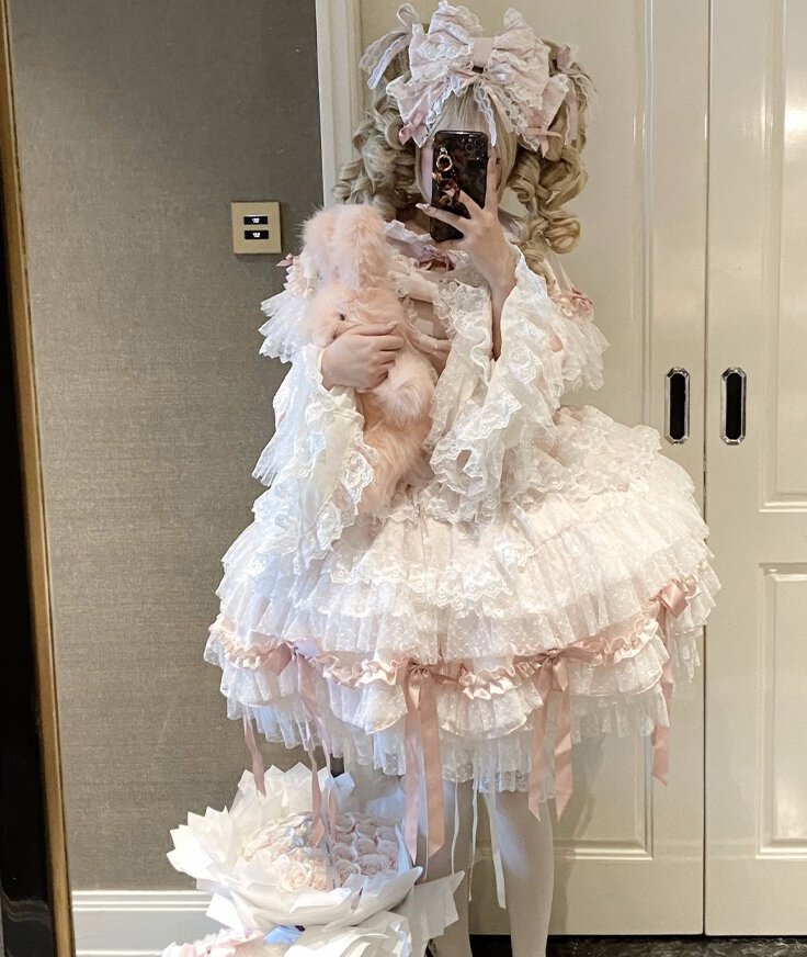 Vintage Princess | Elaborate Doll-Style Lolita Dress with Antique Charm
