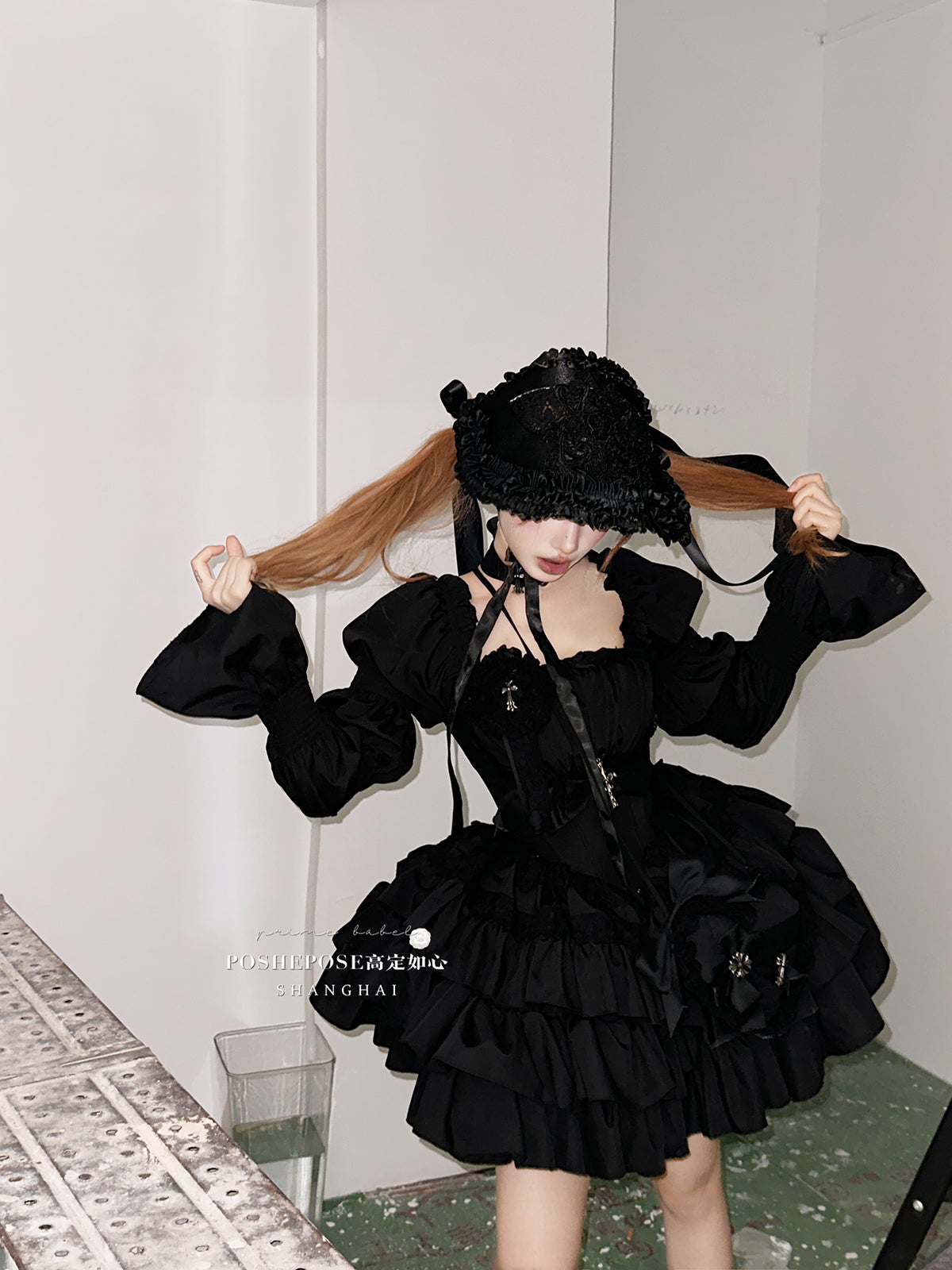 Gothic Winter Ballroom Lolita Dress Set — Dark Coquette Christmas Party Dress with Detachable Sleeves & Heart Bag
