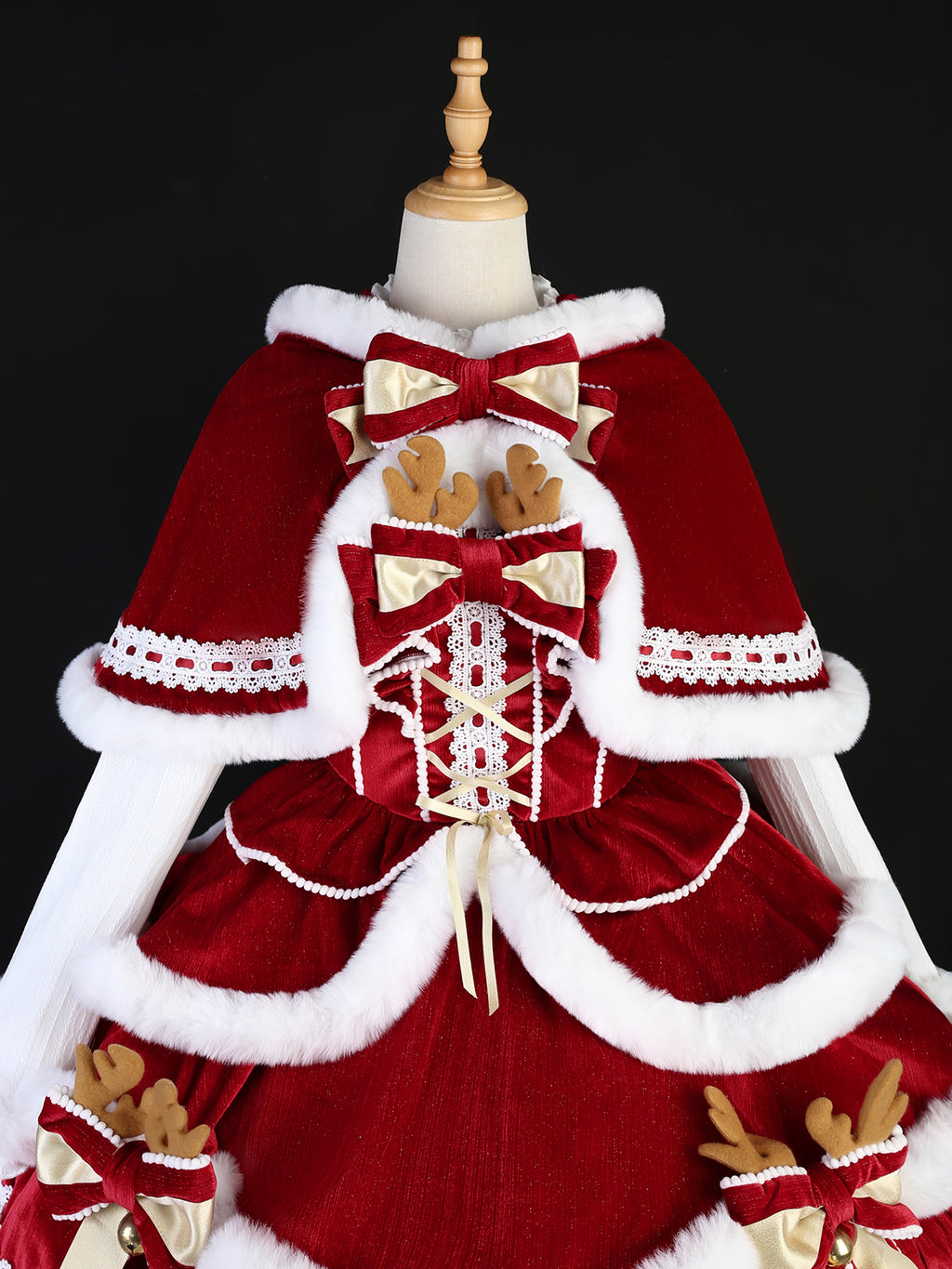 Reindeer Velvet Christmas Lolita Dress Set — Winter JSK with Faux-Fur Trim, Hooded Cape & Golden Bow Details  Festive Holiday Party Dress