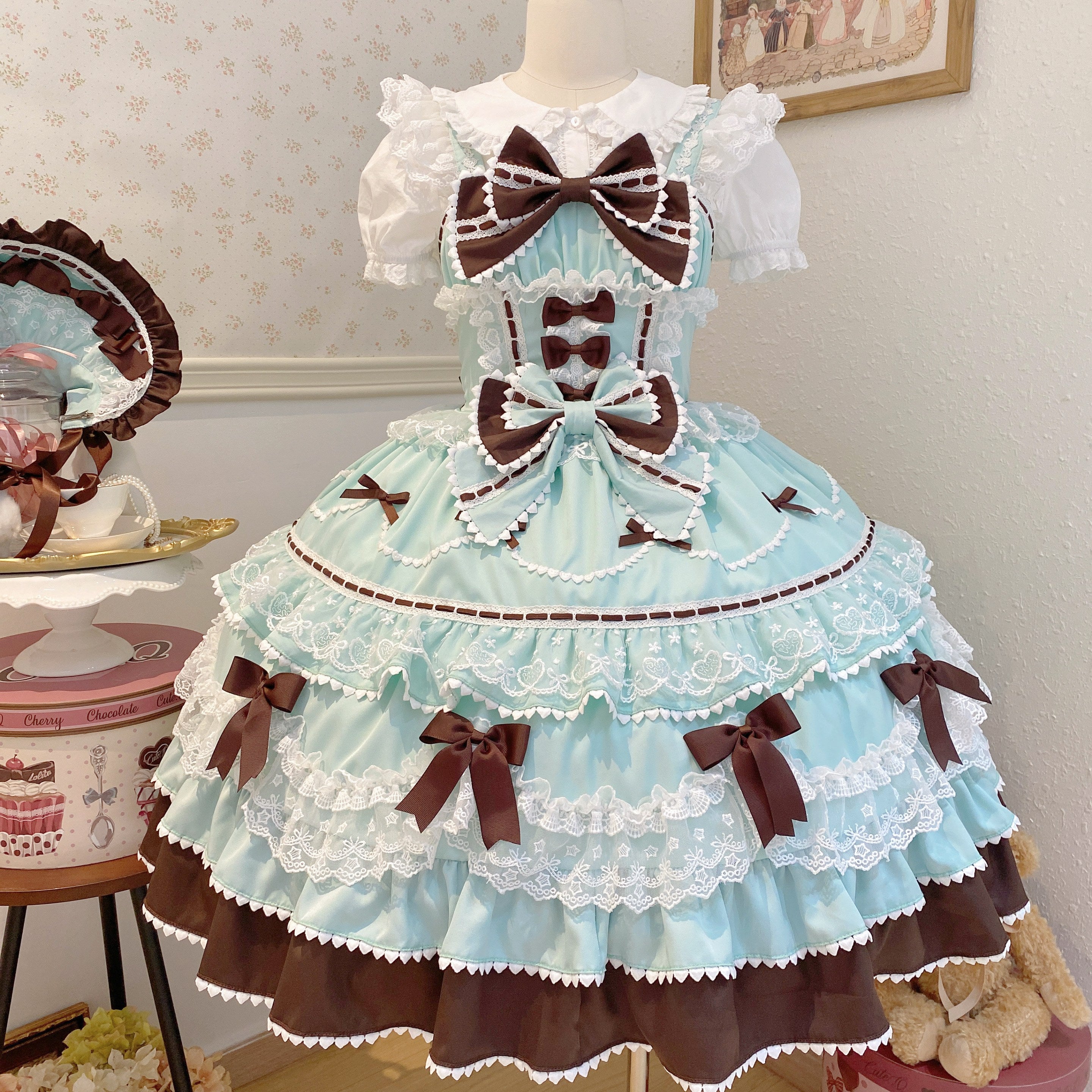 Fondant Cake Sweet Lolita JSK - Ruffle Strap Dress with Bow & Layered Skirt